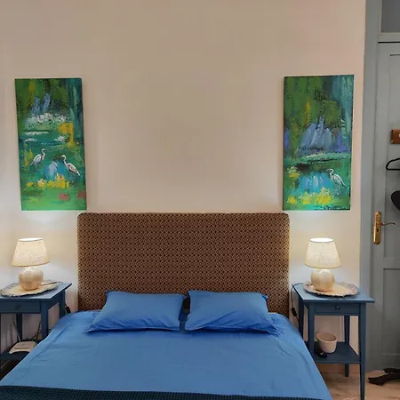 Charming In Тасакорте