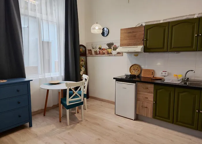 Charming In Apartment *